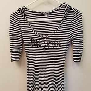 Striped hooded GUESS top
